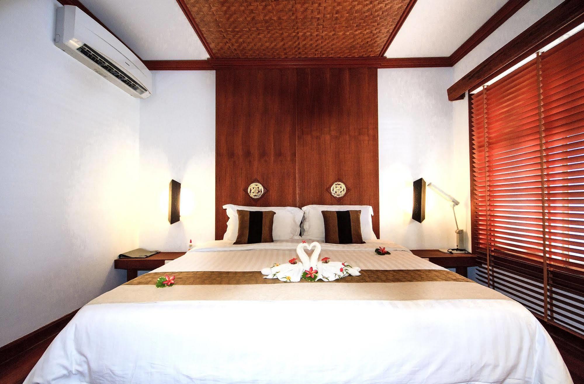 Pao Jin Poon Beach Front Villa Ko Samui Extérieur photo