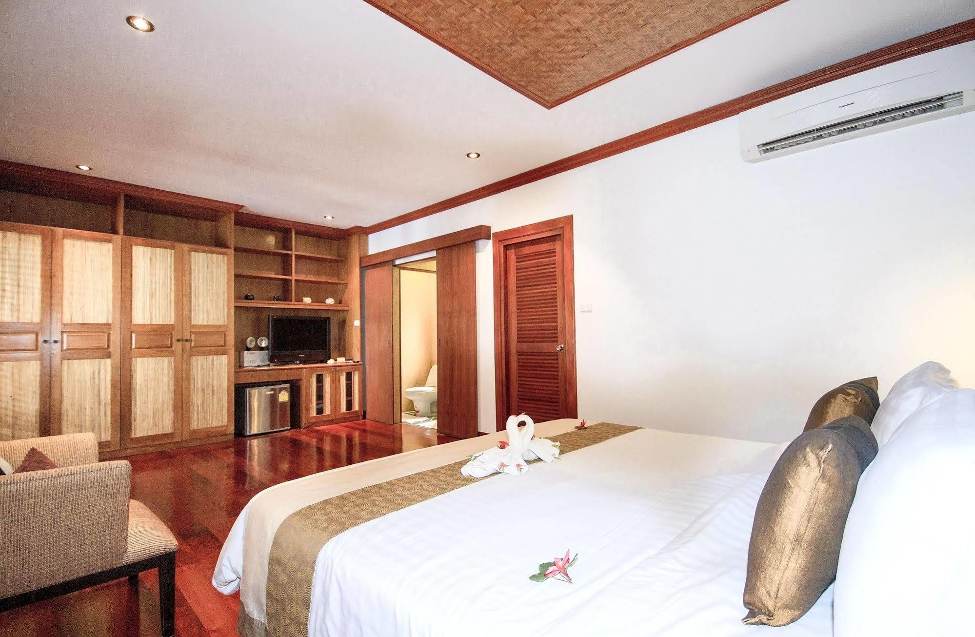 Pao Jin Poon Beach Front Villa Ko Samui Extérieur photo